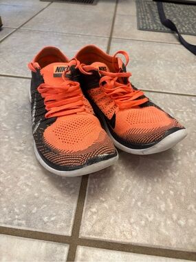Nike Flyknit Running Shoes - Orange & Black